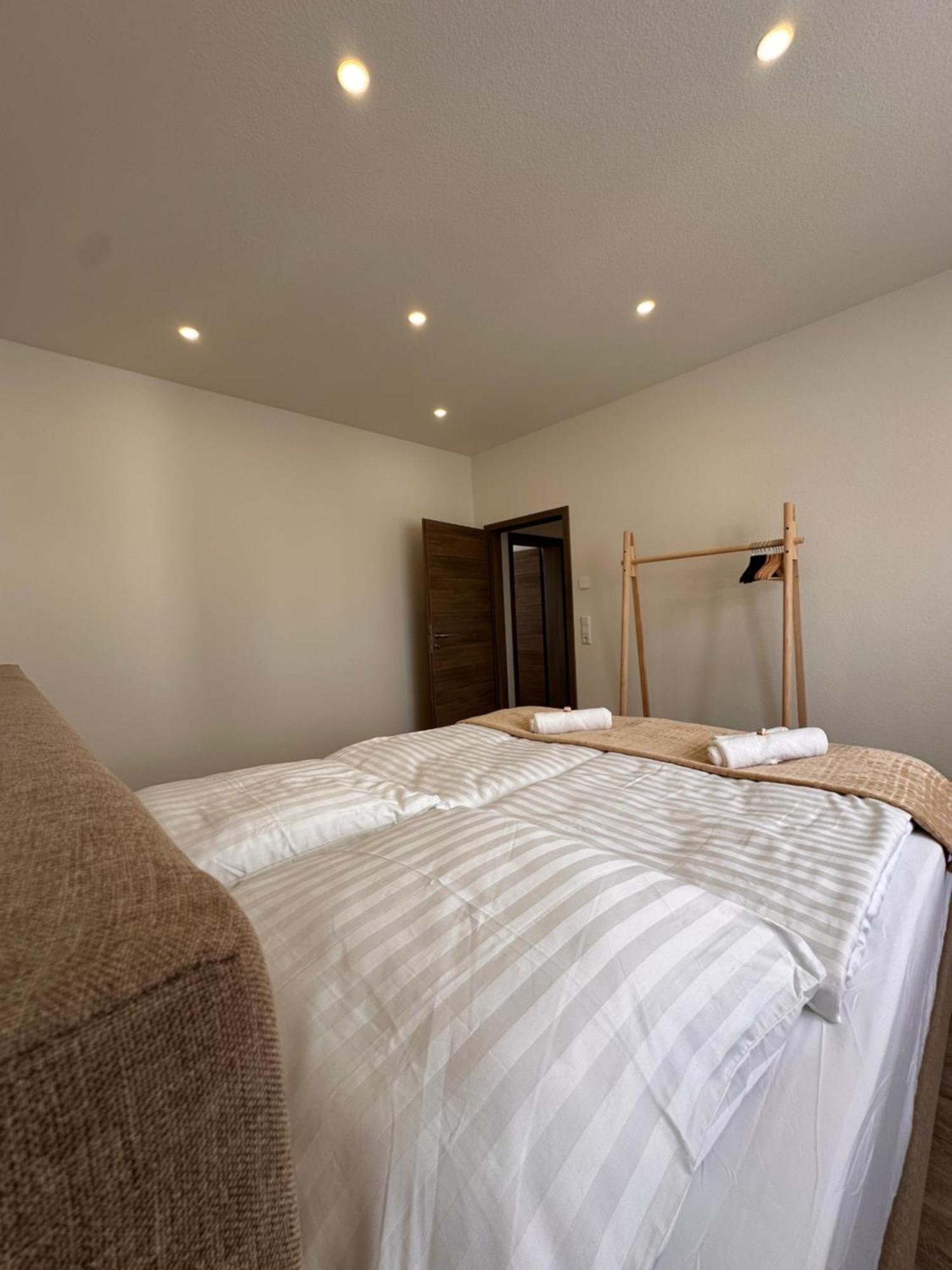 Amao-Obsidian I 120Qm I Elegantes Business- & Familienapartment I 3 Schlafzimmer I Kingsize Betten Schwanau Buitenkant foto