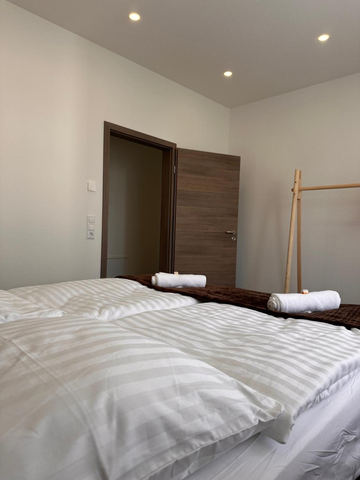 Amao-Obsidian I 120Qm I Elegantes Business- & Familienapartment I 3 Schlafzimmer I Kingsize Betten Schwanau Buitenkant foto